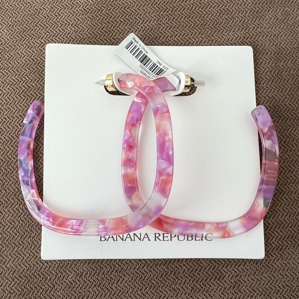 NWT Banana Republic rounded square hoops